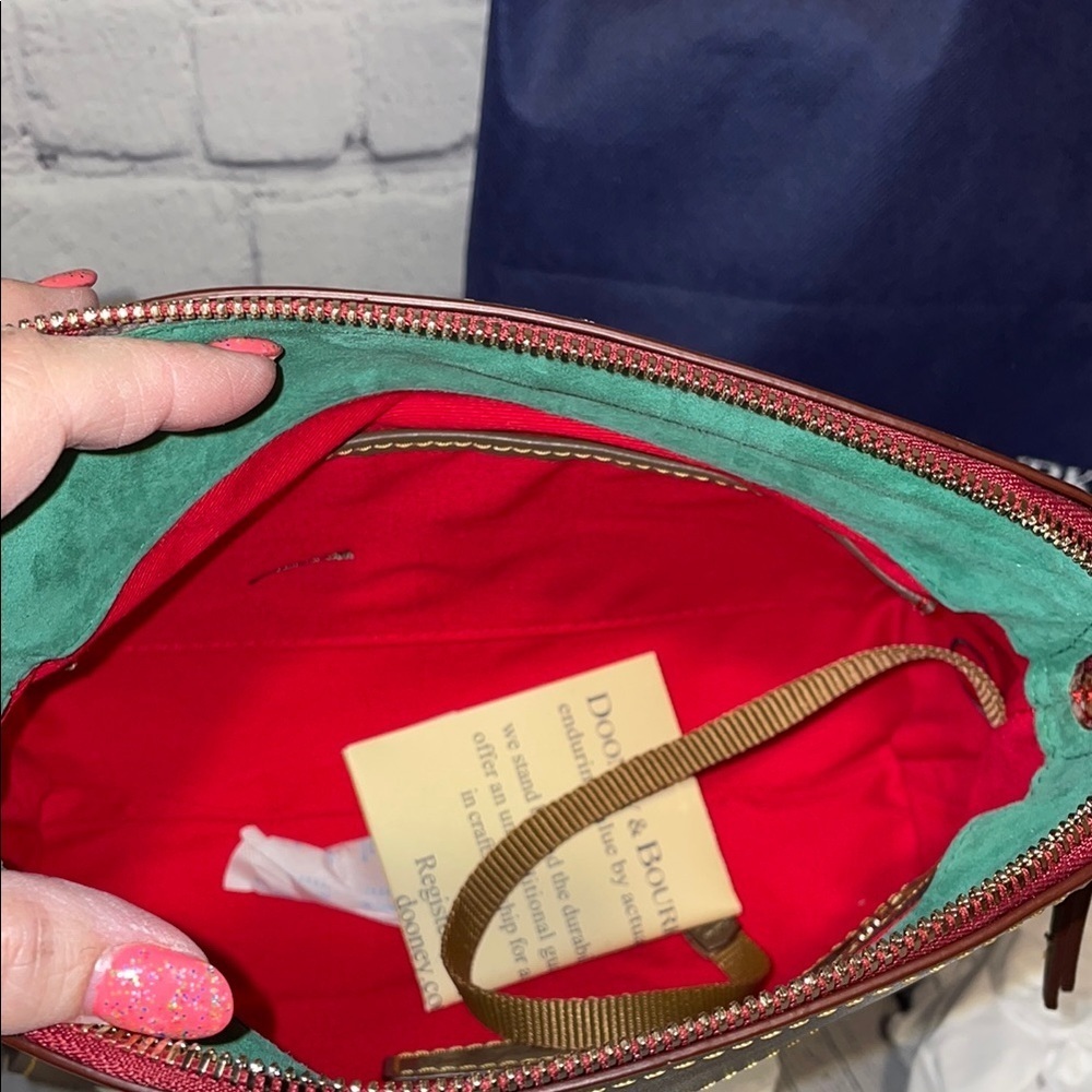 Dooney & Bourke Brown Leather Shoulder Bag Gold Hardware Classic Designer - Picture 5 of 7